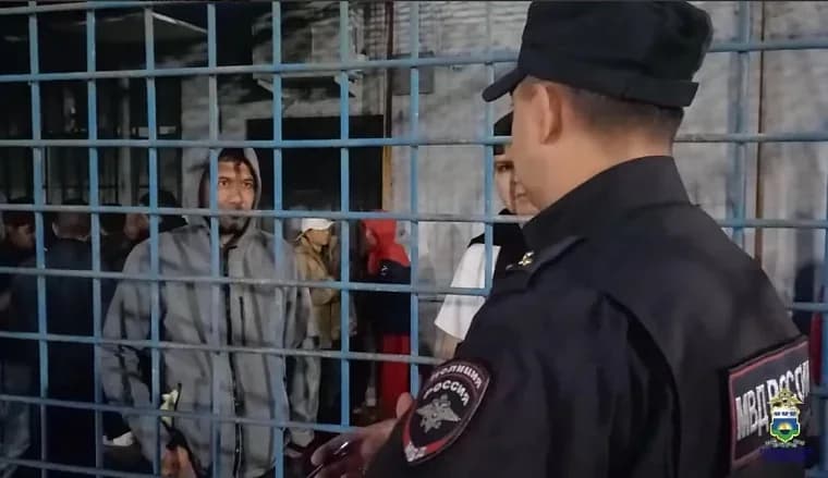 31 foreign citizens who violated migration laws forcibly expelled from Russia in the Tyumen region