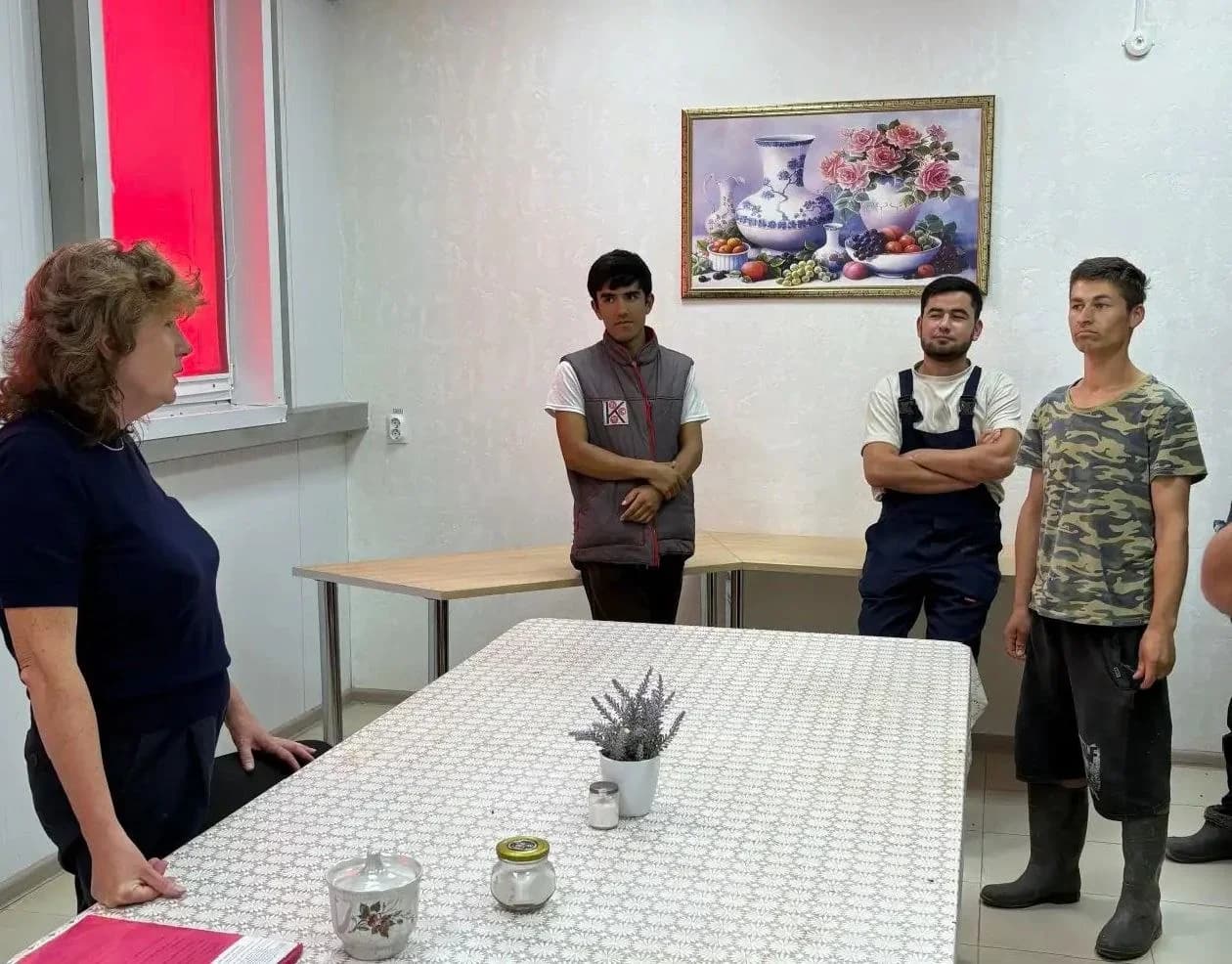 Россияда ишлаётган муҳожирлар учун янги қоидалар: 30 кунлик муддат ва жарималар